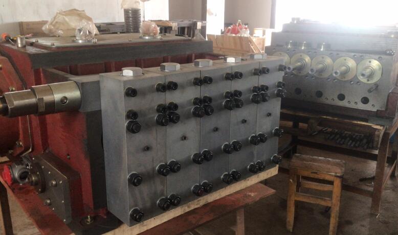 乳化液泵站时搏shibo（中国）装配
